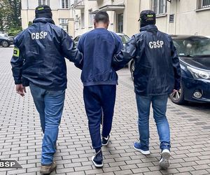 Huk i kłęby dymu! Wielka akcja CBŚP w Warszawie. Doszło do porwania