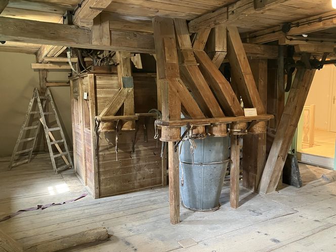 Dolny Młyn w Wojciechowie k/Lubomierza - nowy właściciel odziedziczył urządzenia młyńskie i utworzył prywatną ekspozycję muzealną