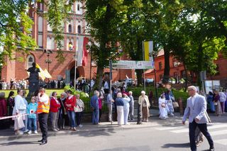 Boże Ciało 2025. Tysiące osób uczestniczyło w olsztyńskich procesjach