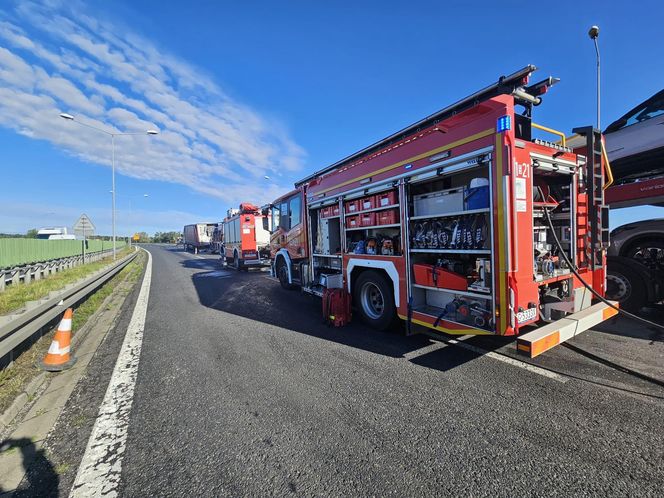 Wypadek dwóch ciężarówek na A4. Jedna osoba ranna, ogromne utrudnienia w kierunku Wrocławia