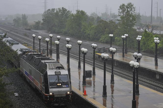 Związkowcy z New Jersey grozą strajkiem na kolei