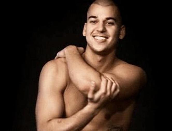 Rob Kardashian BEZ KOSZULKI! Sexy? ZDJĘCIA
