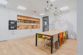  Biurowy design & build. Poznaj trendy w aranżacji biur na 2024 rok!