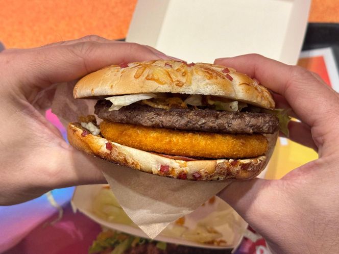 Taki widok na premierze Burgera Drwala w McDonalds. Wielkie zaskoczenie.