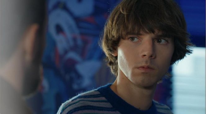 Barwy szczęścia, odcinek 3179. Marcin Kodur (Oskar Stoczyński), Wiktor (Grzegorz Kestranek)