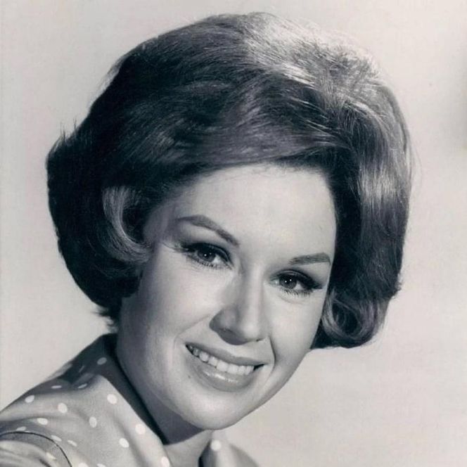 Pat Crowley nie żyje