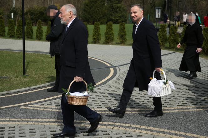 Andrzej Duda z ojcem przynieśli święconki