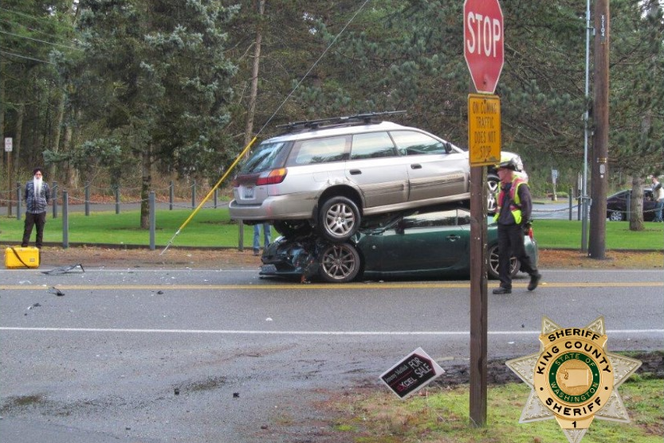 Wypadek Subaru i Toyoty w Seattle
