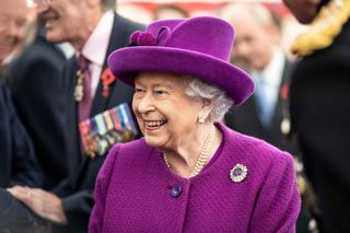 Królowa Elżbieta II kończy z naturalnymi futrami! To przełom w rodzinie królewskiej