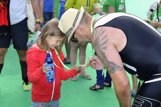 Tomasz Karolak zabrał córkę na premierę Listów do M. 5