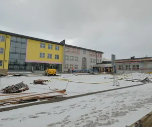 Rozbudowa Szkoły Podstawowej nr 52 w Lublinie zbliża się do końca. Zobacz postępy prac! 