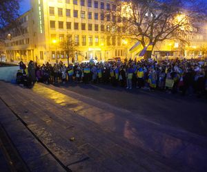 Manifestacja w trzecią rocznicę wybuchu wojny w Ukrainie