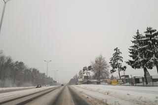 Sytuacja na drogach w Białymstoku. Styczniowy atak zimy w Podlaskiem