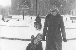  Żory, zima lata 60 XX w. fotografia ze zbiorów B. Biczek - Szczepańskiej