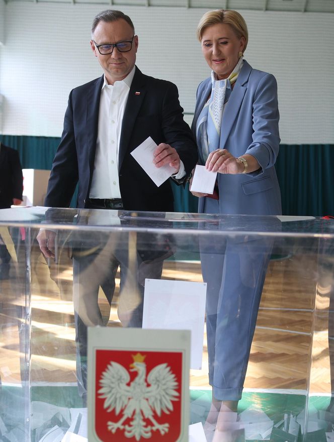 Głosowanie Andrzeja i Agaty Dudów 