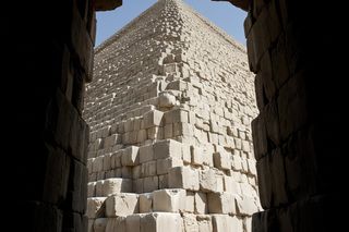 Piramida Mykerinosa zaskoczyła badaczy. Co ukrywa najmniejsza budowla w Gizie?