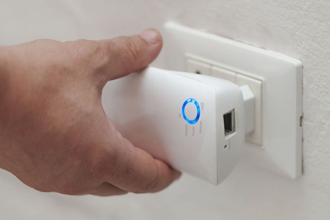 Wzmacniacz sygnału Wi-Fi (repeater). Jaki wybrać, by poprawić zasięg Wi-Fi w domu?