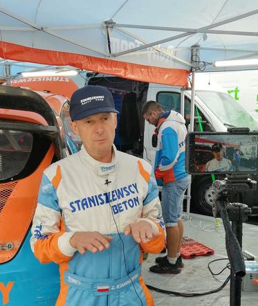 Zbigniew Staniszewski w Fordzie Fiesta RX wygrał trzecią eliminację mistrzostw Polski w rallycrossie na torze w Słomczynie