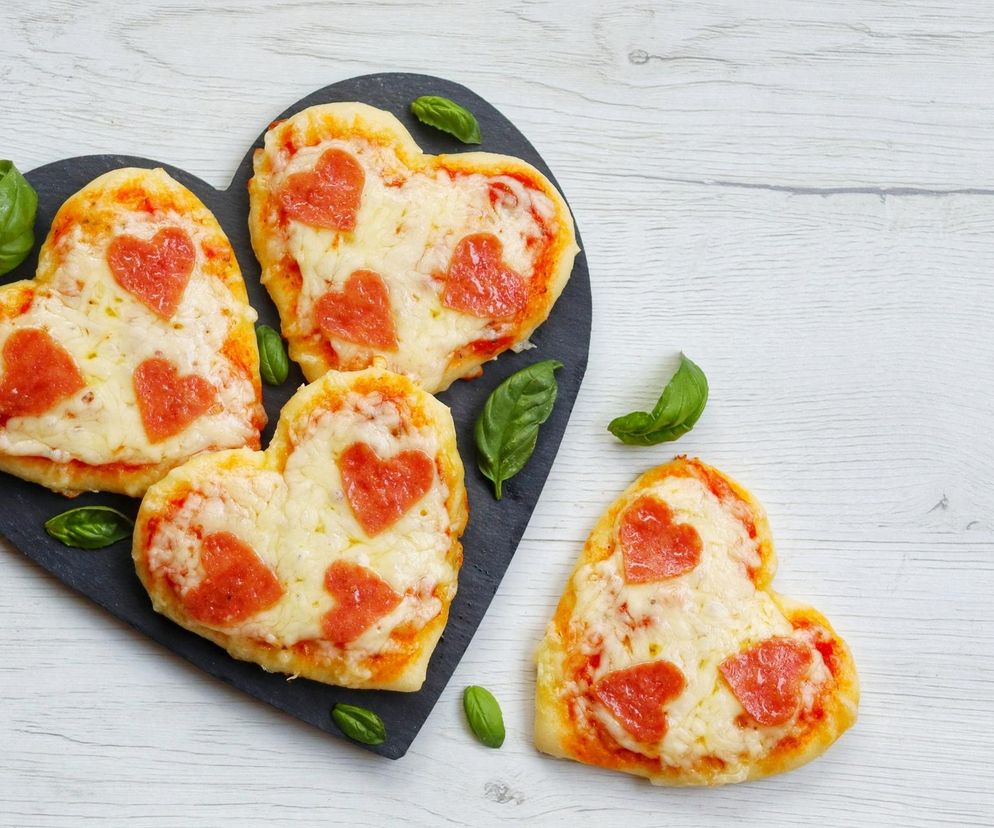 Mini pizze gotowe w 25 minut. Bez drożdży czy wyrastania