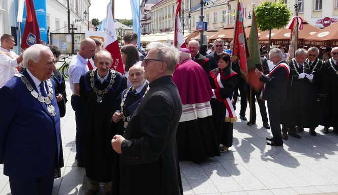  15 Edycja kremówki papieskiej. 