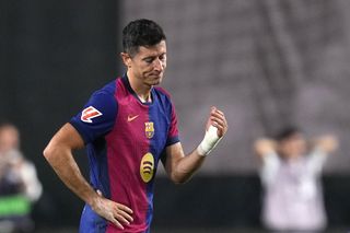 Robert Lewandowski może przejść do historii! Gwiazdor Barcelony zrobi to z Getafe, wymaże rekord legendy polskiego futbolu?