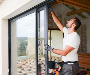 Wyzwania i kierunki rozwoju branży budowlanej 2025 – raport Muratorplus.pl i Oferteo.pl