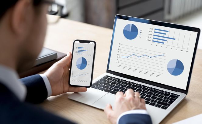 Analityk finansowy - 25% pracowników zarabia ponad 11 560 zł brutto