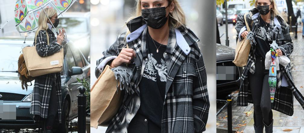 Agnieszka Woźniak-Starak w maseczce