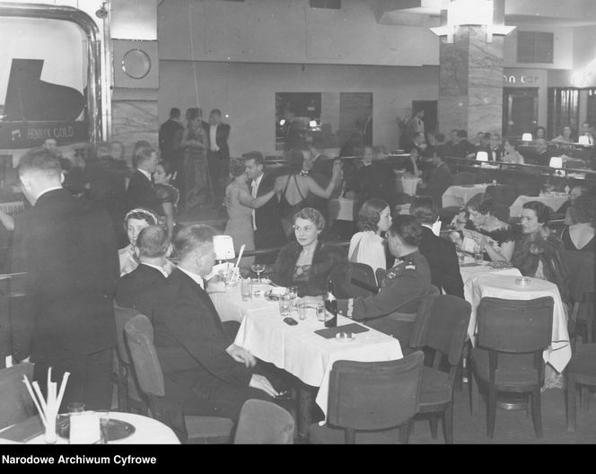 Bal prasy sportowej zorganizowany przez Związek Dziennikarzy Sportowych RP w lokalu Adria w Warszawie