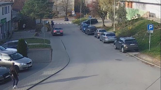 Porwanie w centrum Olkusza! 42-latek wciągnięty do auta na oczach świadków