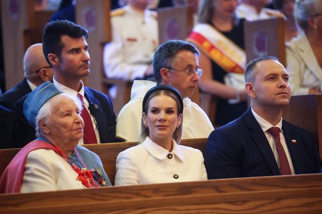 Fałszywy ksiądz zakłócił mszę z udziałem prezydenta Nawrockiego