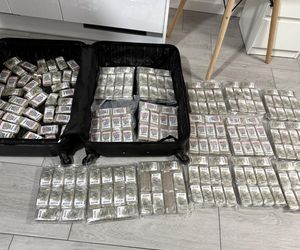 Duża akcja pod Warszawą. Białorusin wpadł z furą narkotyków i kradzionym Mercedesem!