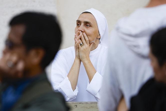 Tłumy na placu św. Piotra