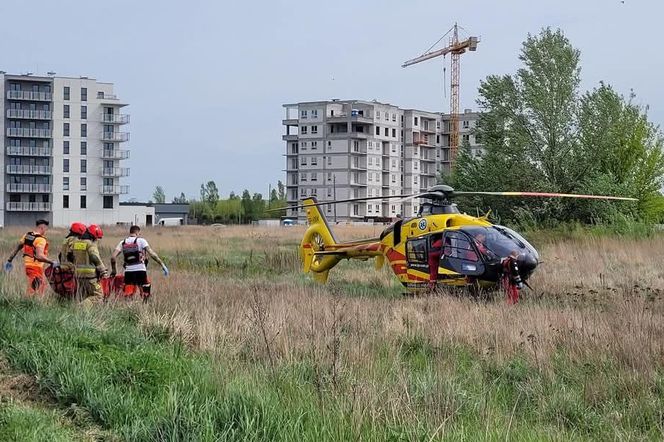Sochaczew: Wypadek 12-latka na hulajnodze. Chłopiec w ciężkim stanie! Lądował śmigłowiec LPR