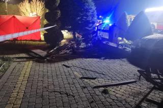 Nieczajna Górna. Bmw huknęło w betonowe ogrodzenie. Nie żyje 20-letni kierowca, pasażer trafił do szpitala