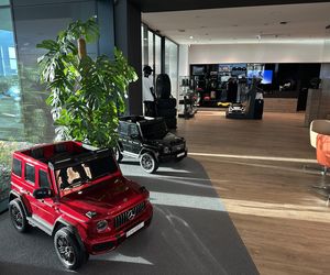 Przyszłość motoryzacji w zasięgu ręki – najnowocześniejszy salon Duda-Cars pod Lesznem już otwarty!