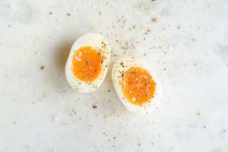 Czy można jeść jajka po terminie? Nie każdy jest tego świadomy