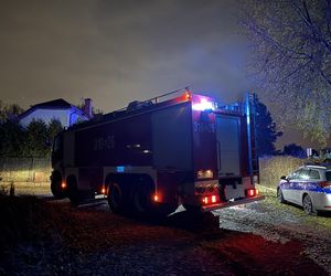 Zwęglone ciało człowieka w spalonym budynku. Tragiczny pożar w Warszawie