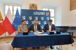 W Lesznie podpisano umowy o przyznaniu dofinansowań z programu „Wielkopolska przyjazna zwierzętom”