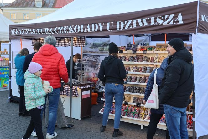 Festiwal Czekolady i Słodkości na placu pod zamkiem w Lublinie 