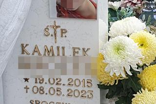 Odsłonięto pomnik skatowanego Kamilka z Częstochowy, złożyli się na niego ludzie dobrej woli