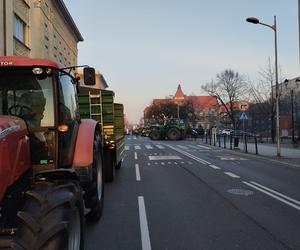 Protest rolników w Katowicach. Zablokowali centrum miasta