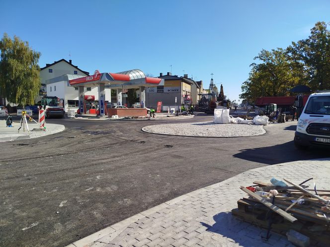 Na ul. Floriańskiej w Siedlcach powstaje nowe rondo ósemkowe i nowa nawierzchnia