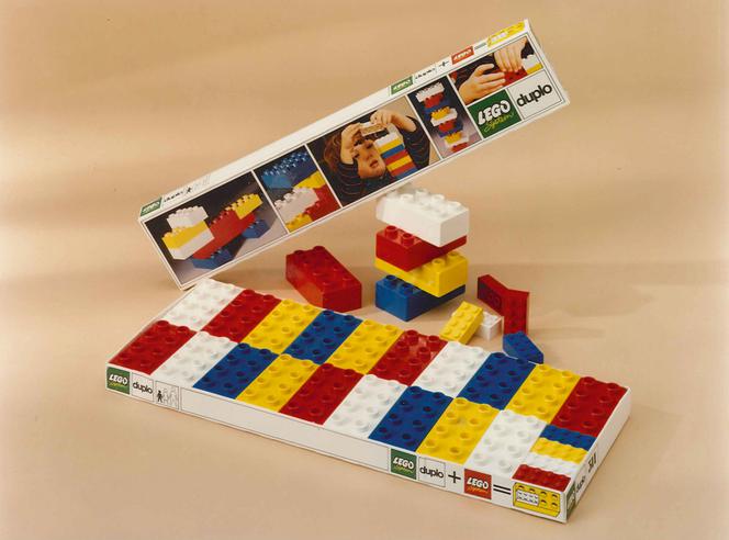 Historia LEGO