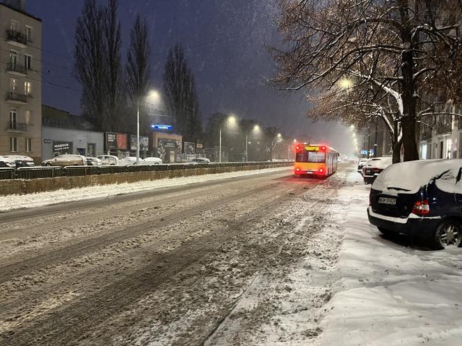 Trudne warunki drogowe w Warszawie