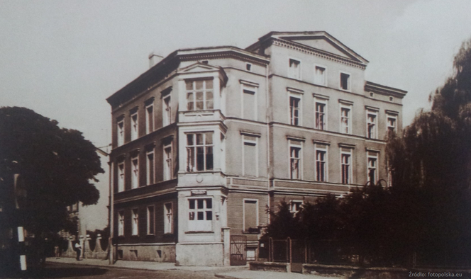 Kiedyś był tam szpital, niedługo będą biura
