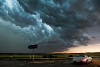 Nawałnice nad Małopolską! Ponad 1,4 tys. interwencji straży, bez prądu ponad 22 tys. odbiorców
