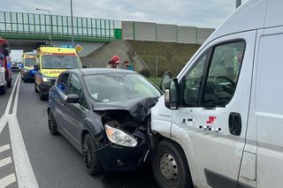 Czołowe zderzenie w Święciechowie. Jedna osoba zabrana do szpitala