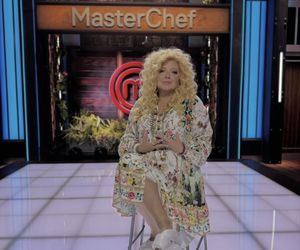 Magda Gessler w luksusowych sandałach ukrywa haluksy