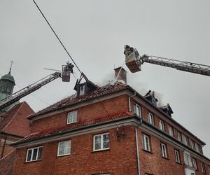 Pożar klasztoru redemptorystów w Braniewie! Na miejscu 10 zastępów straży pożarnej [ZDJĘCIA]